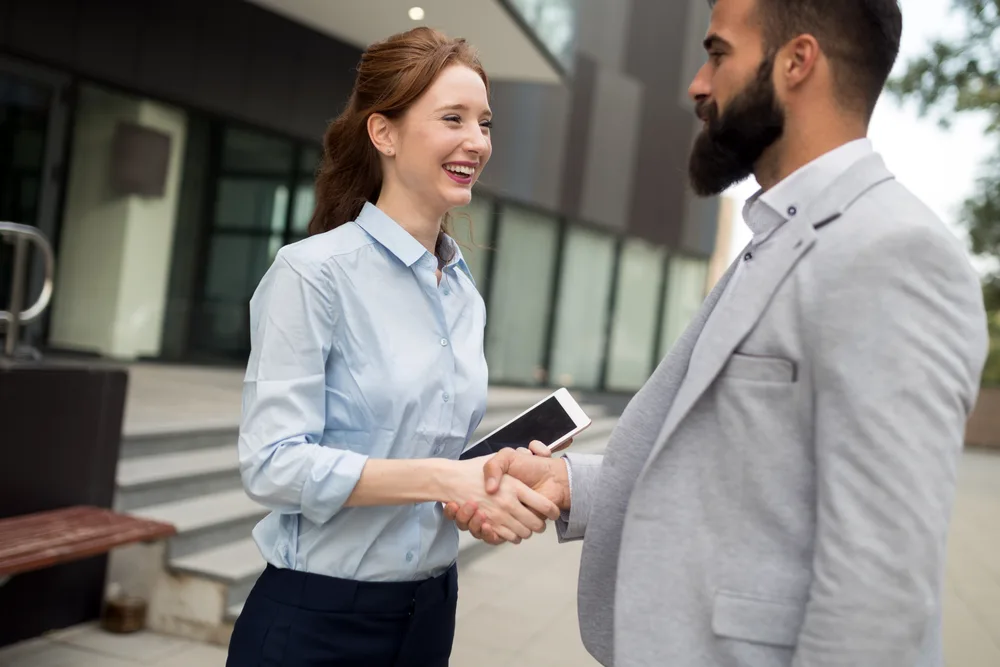 Rilla ChatGPT ad — Rilla | AI Coaching for In-Person Sales in Business Consulting
