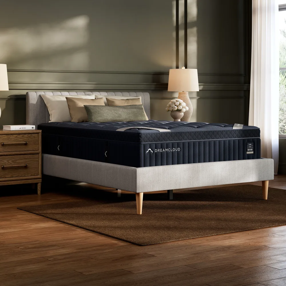 DreamCloud ChatGPT ad — Award-Winning Hybrid Mattress
