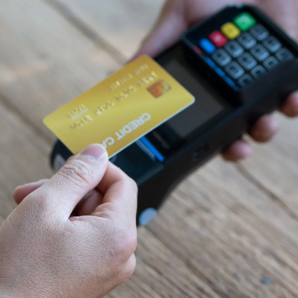 BestMoney ChatGPT ad — Best Merchant Services 2026
