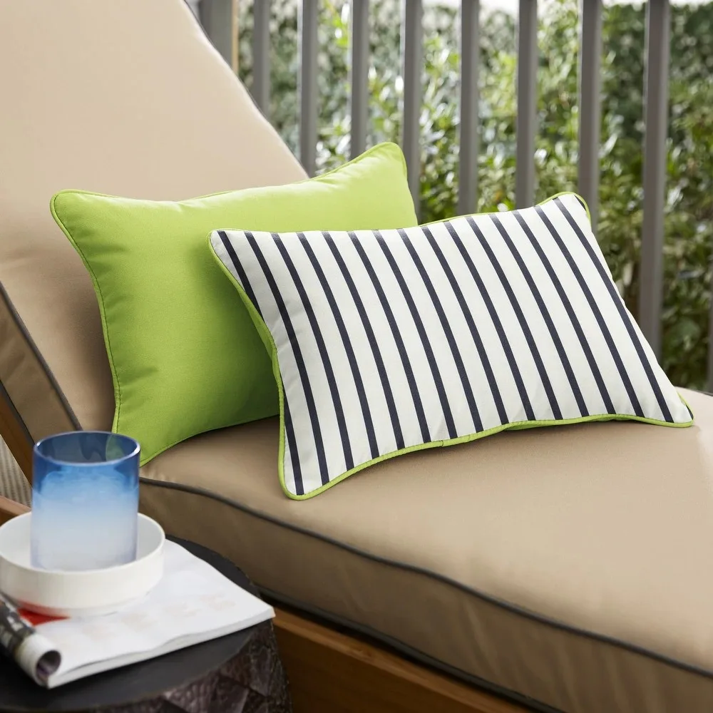 Bed Bath &amp; Beyond ChatGPT ad — Outdoor Pillows