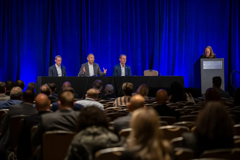 Becker's Healthcare ChatGPT ad — Unmissable Clinical Data Talks - Becker's