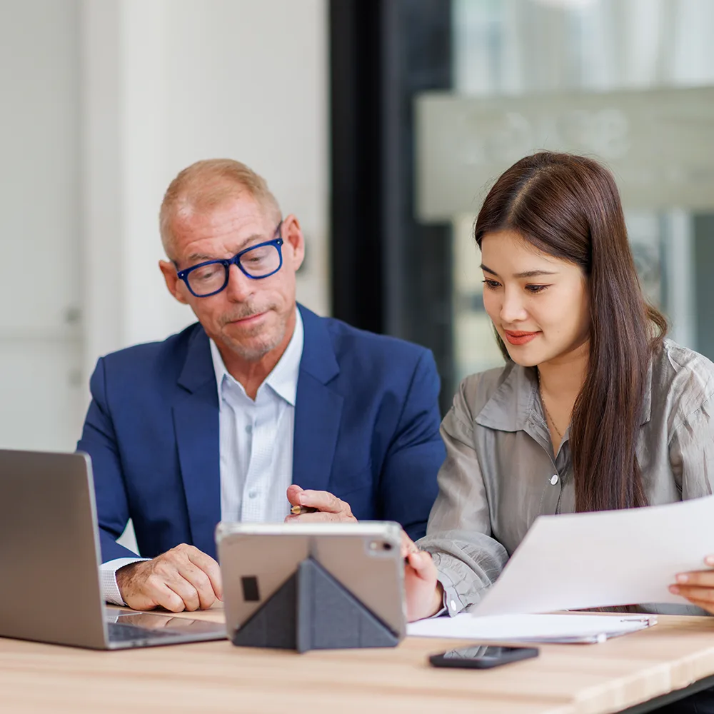 Capterra ChatGPT ad — Compare the Best HR Software for 2026