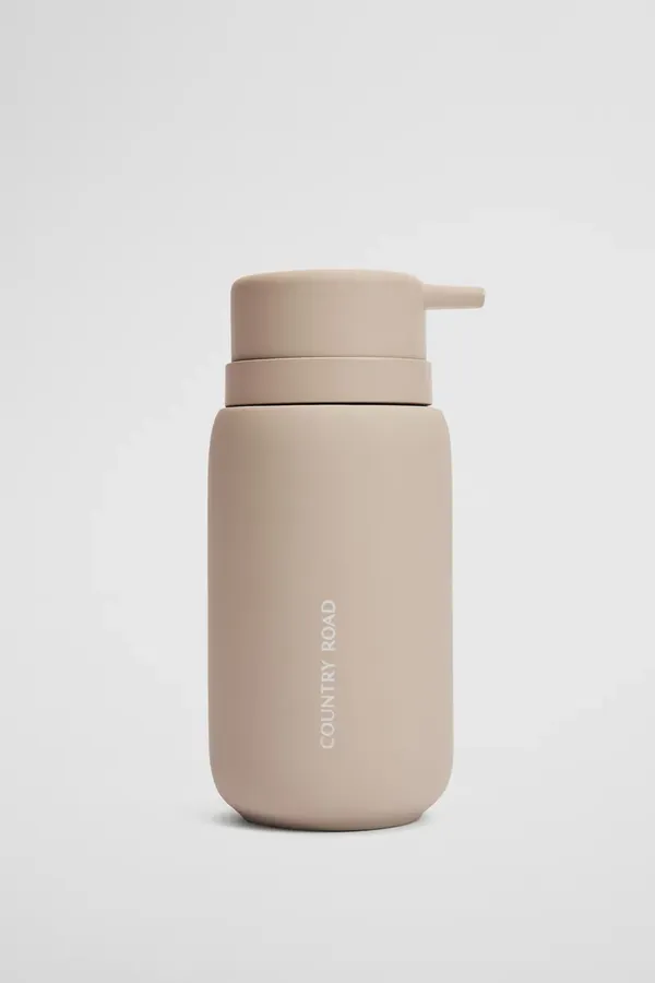 Country Road ChatGPT ad — Alora Soap Pump