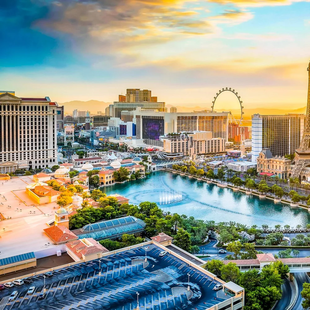 GetYourGuide ChatGPT ad — Top things to do in Las Vegas in Wedding Planning & Services