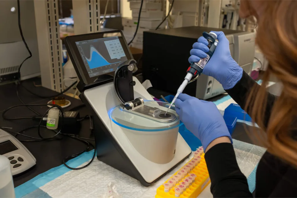 Fortis Life Sciences ChatGPT ad — Custom AAV & ADV Vector Design - Vector Biolabs