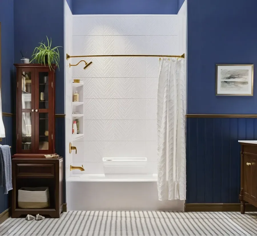 Bath Fitter ChatGPT ad — Bath Fitter | Easy-Clean Bath in Real Estate