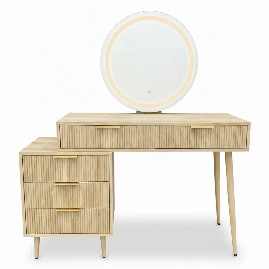 Luxo Living ChatGPT ad — Serenity Extendable Vanity in Real Estate