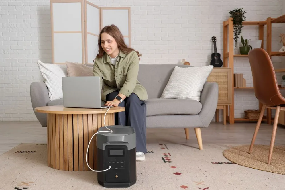 Consumer Rating LLC ChatGPT ad — Which Solar Generator is Best?