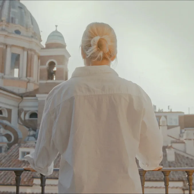 Why Wait Italy ChatGPT ad — Golden Visa Italy in Business Consulting