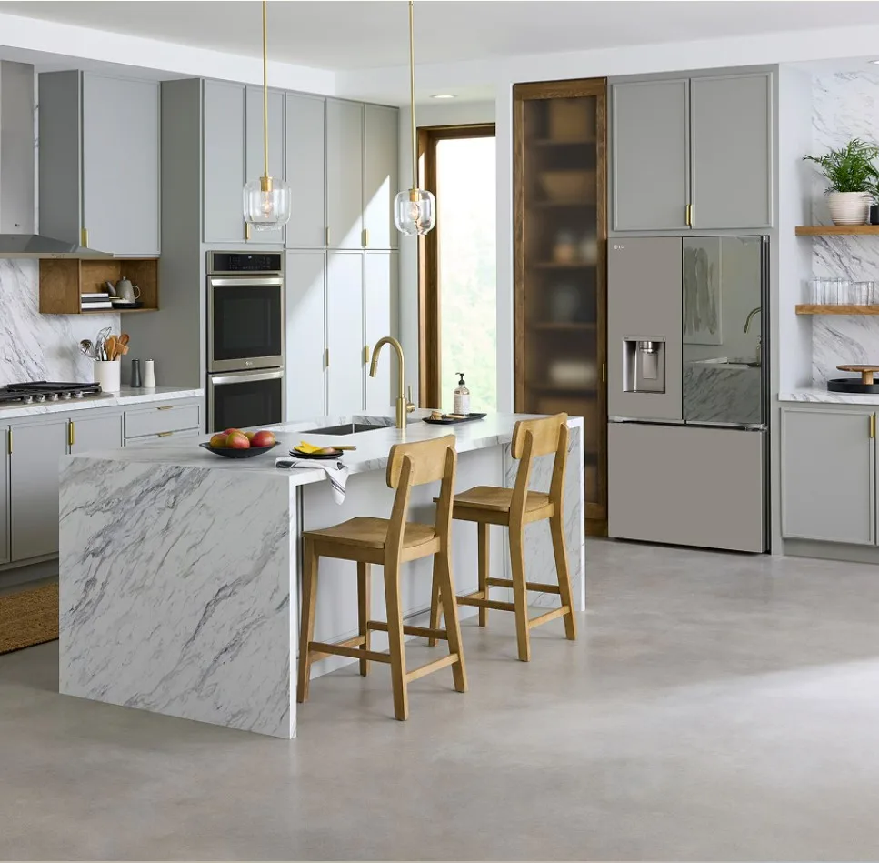 Lowe's ChatGPT ad — Choose Kitchen Flooring