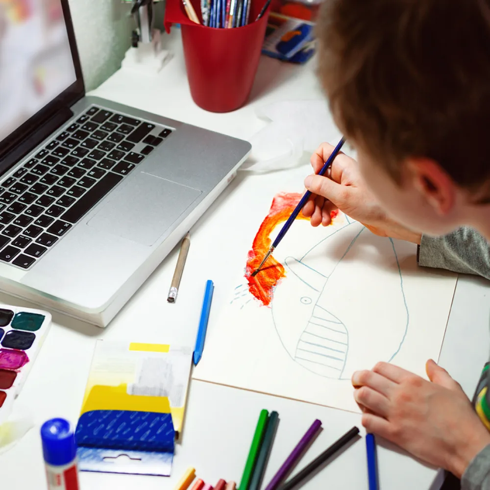 Outschool, Inc ChatGPT ad — Art Summer Camps for Kids